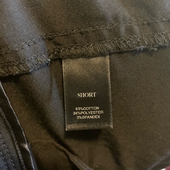 Women’s White House Black Market Shorts Size 2 - Picture 6 of 6